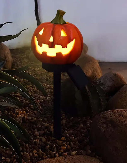 Load image into Gallery viewer, Autumn Magic Solar Jack O Lantern Light
