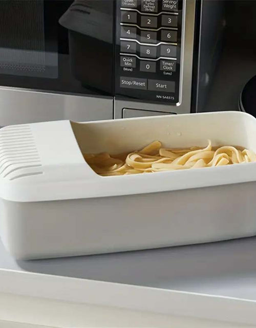 Load image into Gallery viewer, Microwave Pasta Cooker with Strainer
