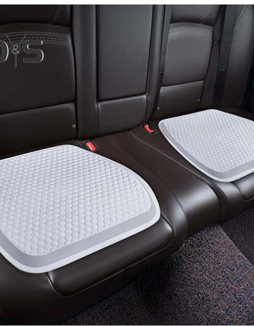 Load image into Gallery viewer, Cozy Winter Non-Slip Car Seat Cushion
