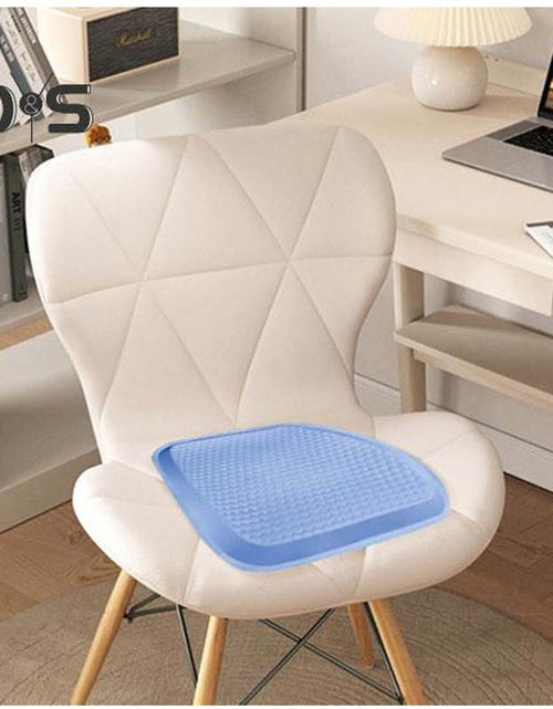 Load image into Gallery viewer, Cozy Winter Non-Slip Car Seat Cushion
