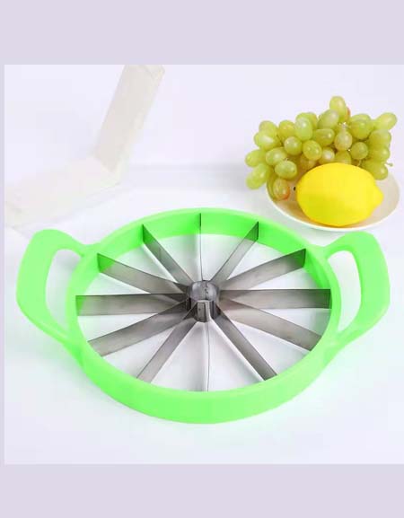 Load image into Gallery viewer, Stainless Steel Watermelon Cutting Tool: Kitchen Accessories, Drop Shipping - Green
