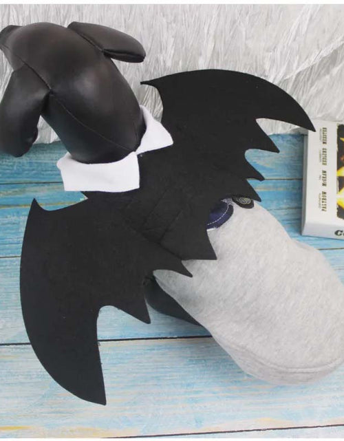 Load image into Gallery viewer, 🎃 Halloween Bat Wing Pet Costume - Spooky Fun for Cats &amp; Dogs
