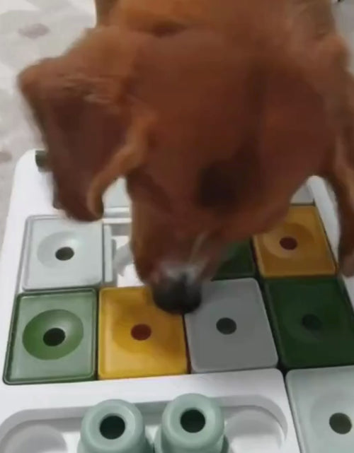 Load and play video in Gallery viewer, Interactive BPA-Free Dog Puzzle Feeder - Slow Eating Toy for Puppies &amp; Adults.
